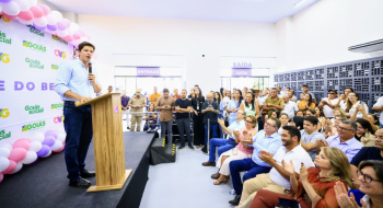 Daniel Vilela entrega Restaurante do Bem em Uruaçu